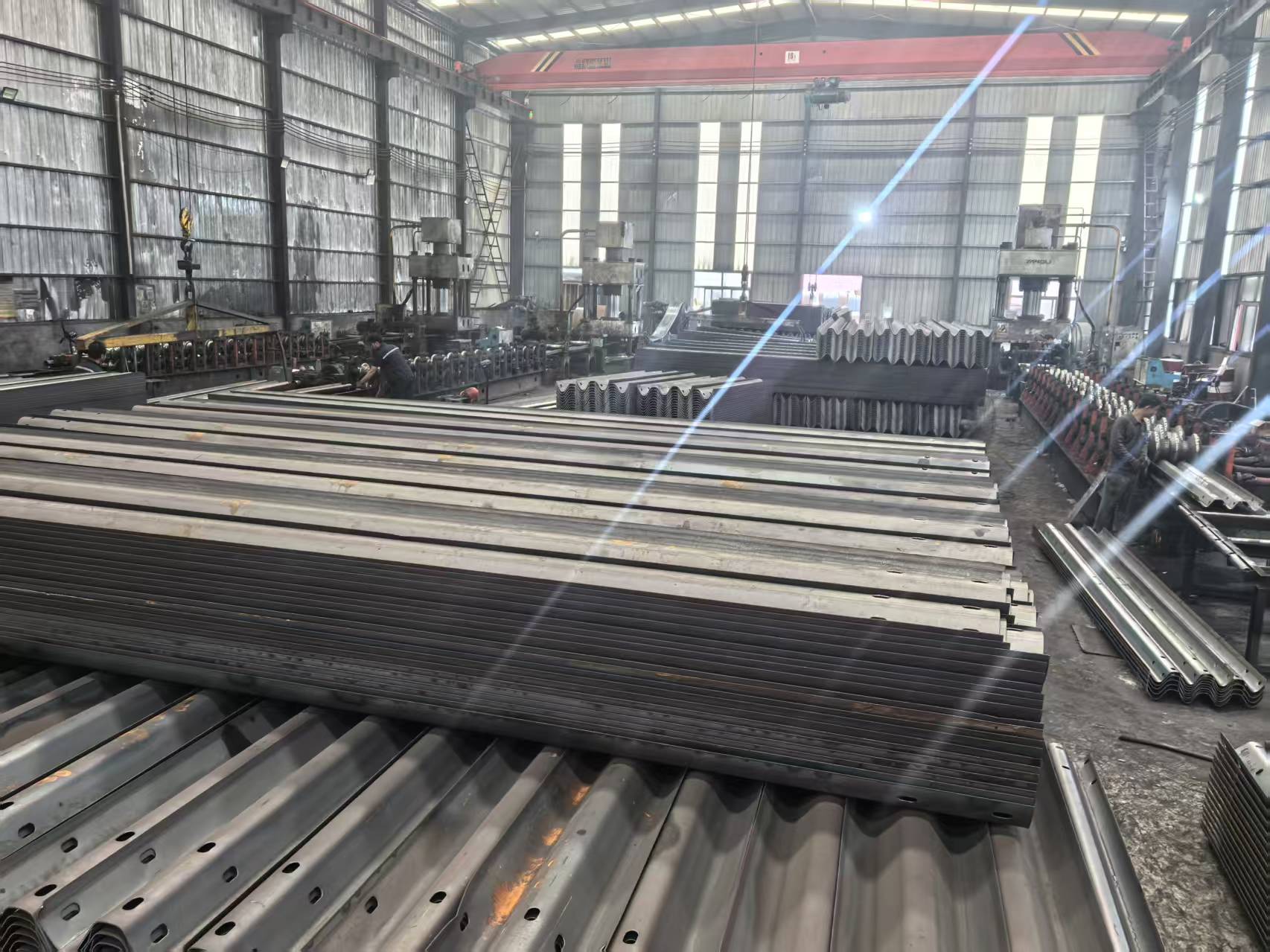 铜仁市波形护栏立柱浸塑波形护栏 - 厂家